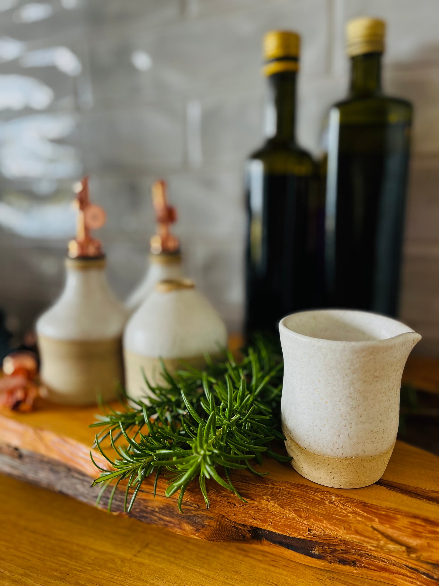Palm Pour (petite handless jug), howlite glaze