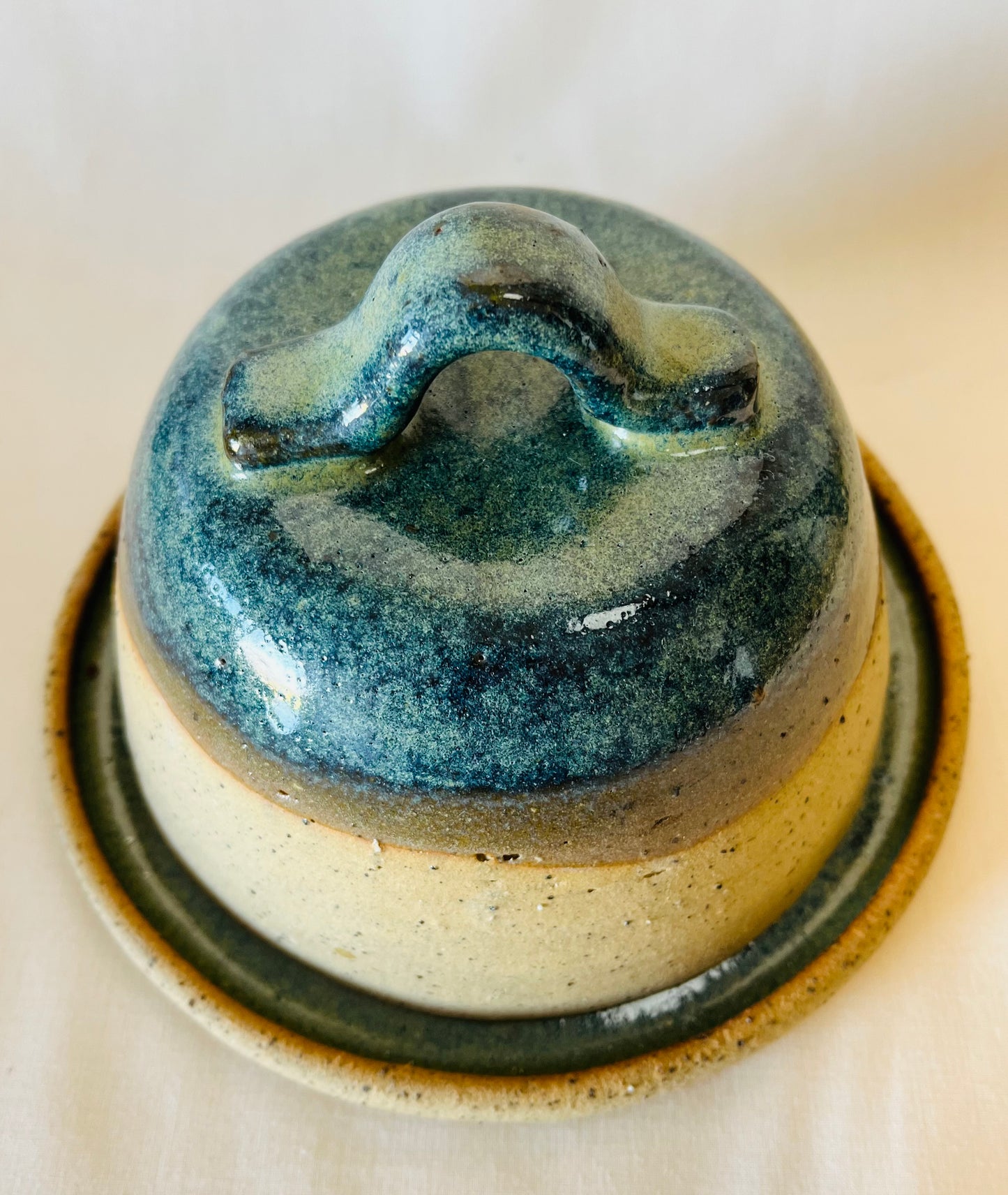 The Dome (butter dish), amazonite glaze