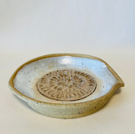 Garlic Grater, howlite and coral glaze