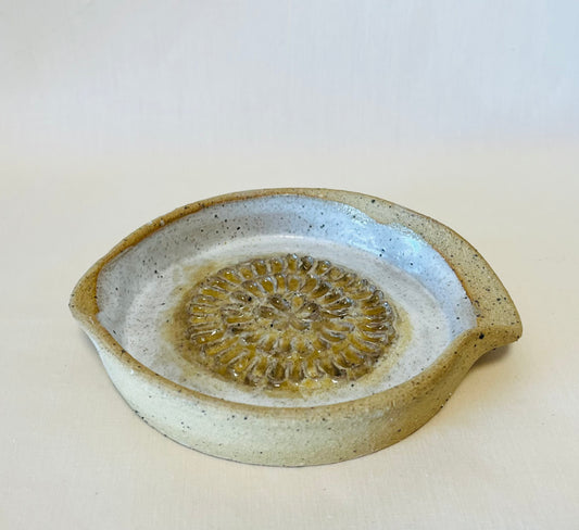Garlic Grater, howlite and copal glaze