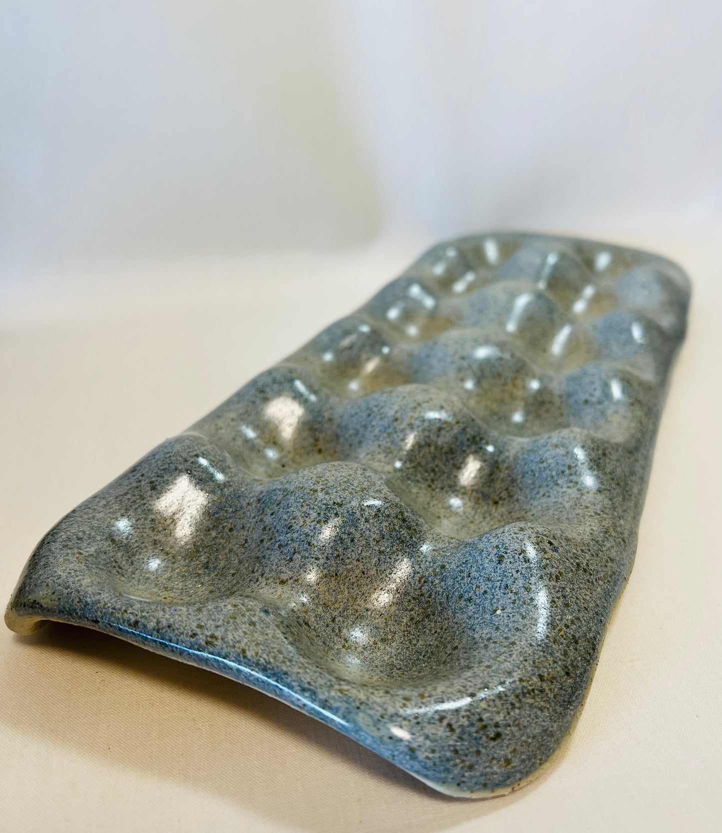 Hold the Dozen (12 Egg Tray), galenta glaze