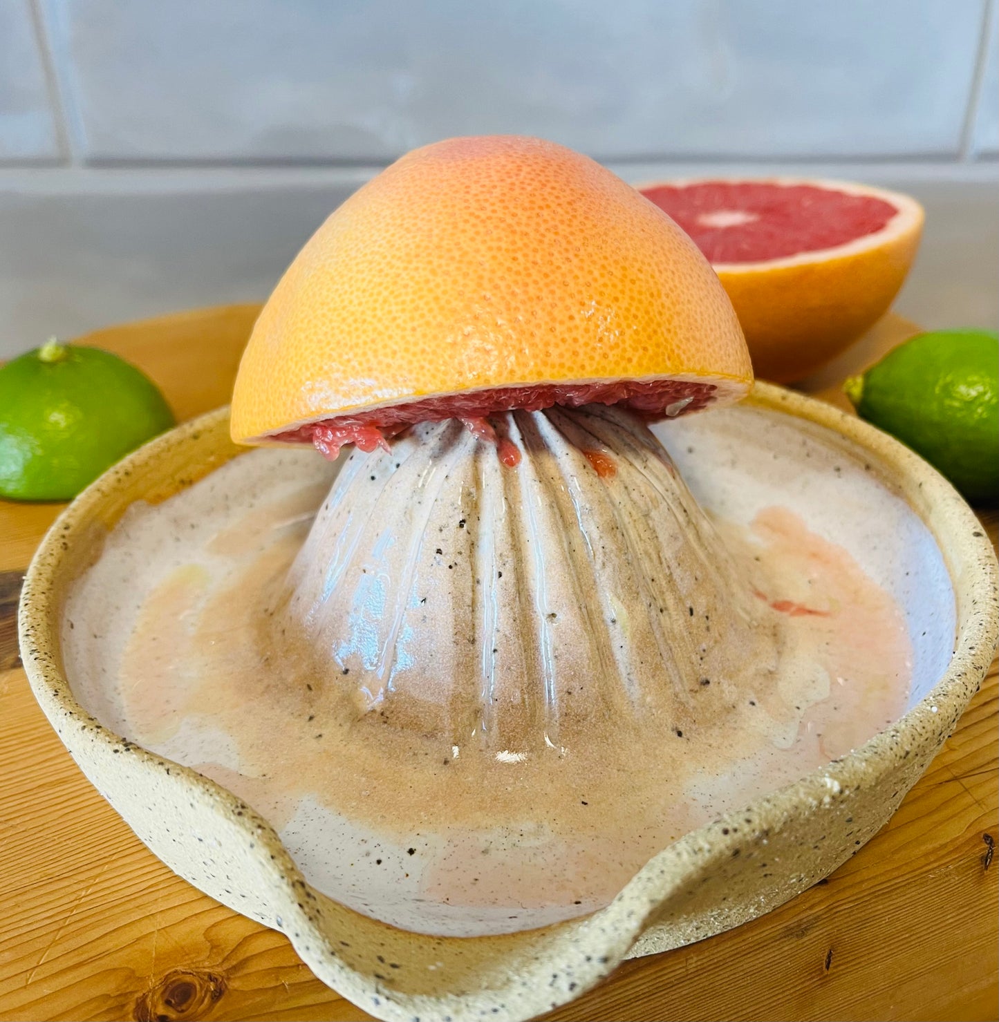 Citrus Juicer, howlite and coral glaze
