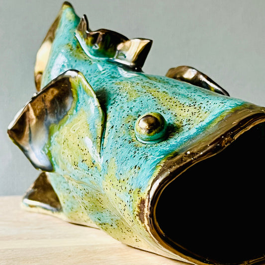Golden Lipped Fish Sculpture