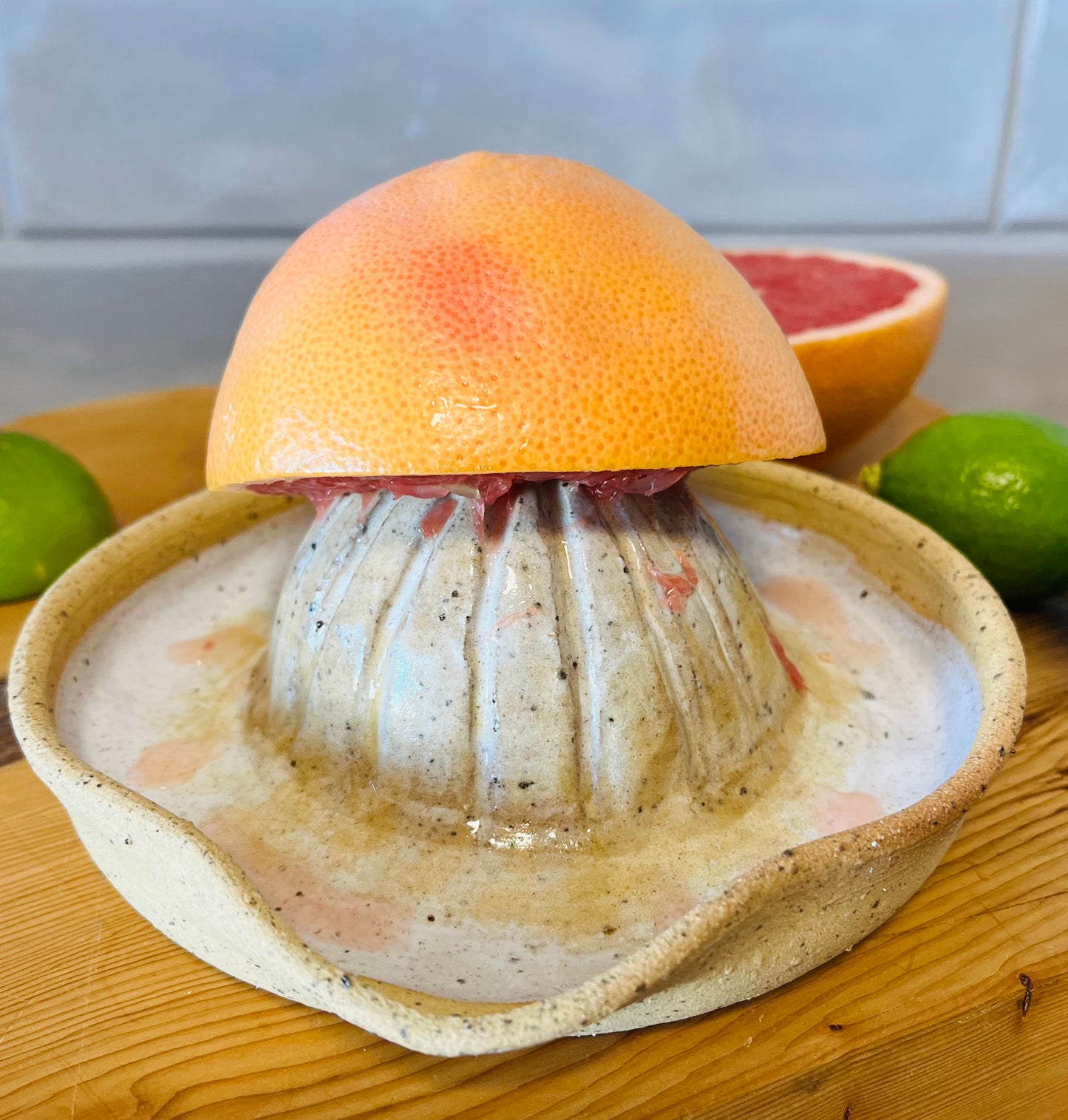 Citrus Juicer, howlite and copal glaze