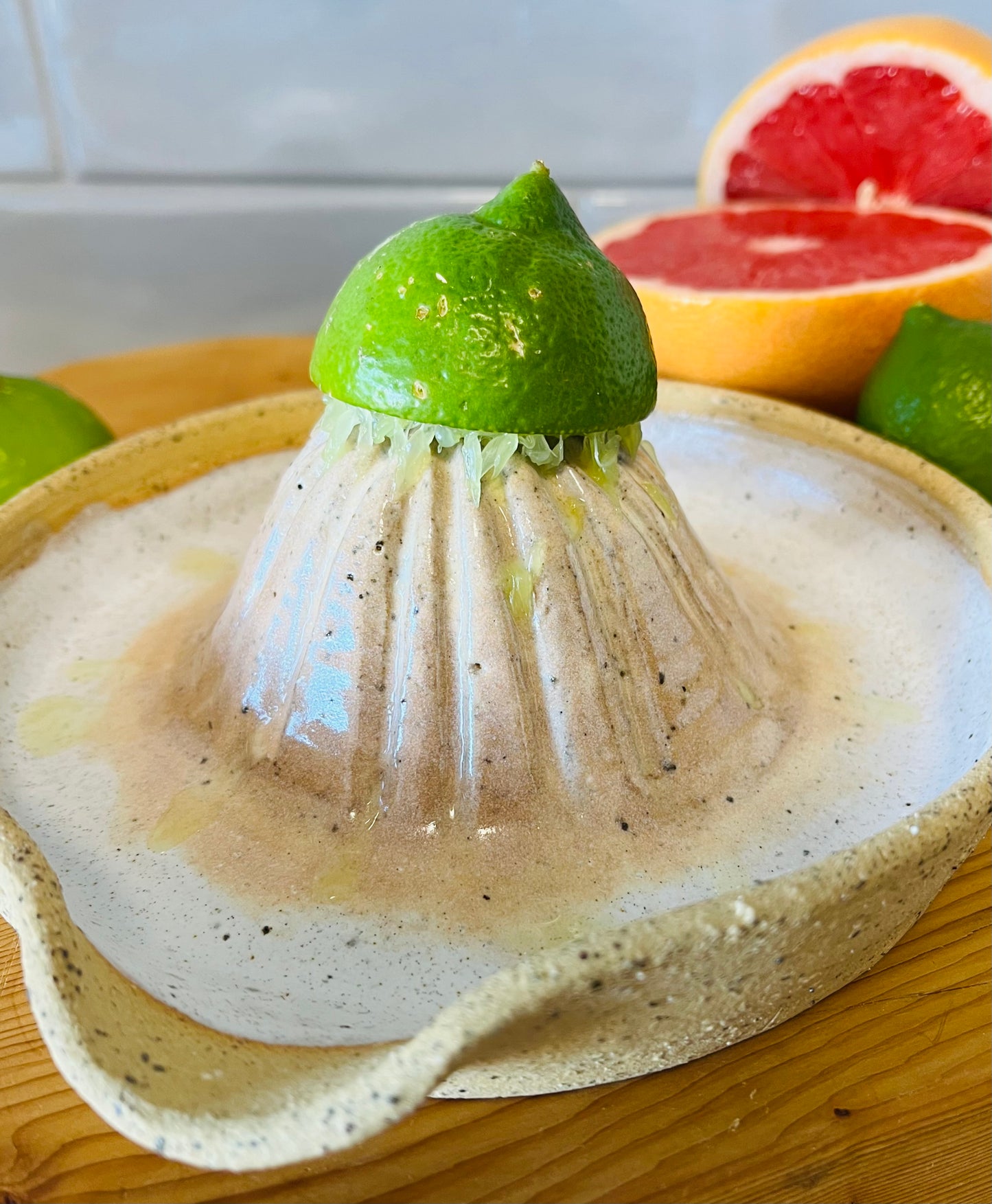 Citrus Juicer, howlite and coral glaze