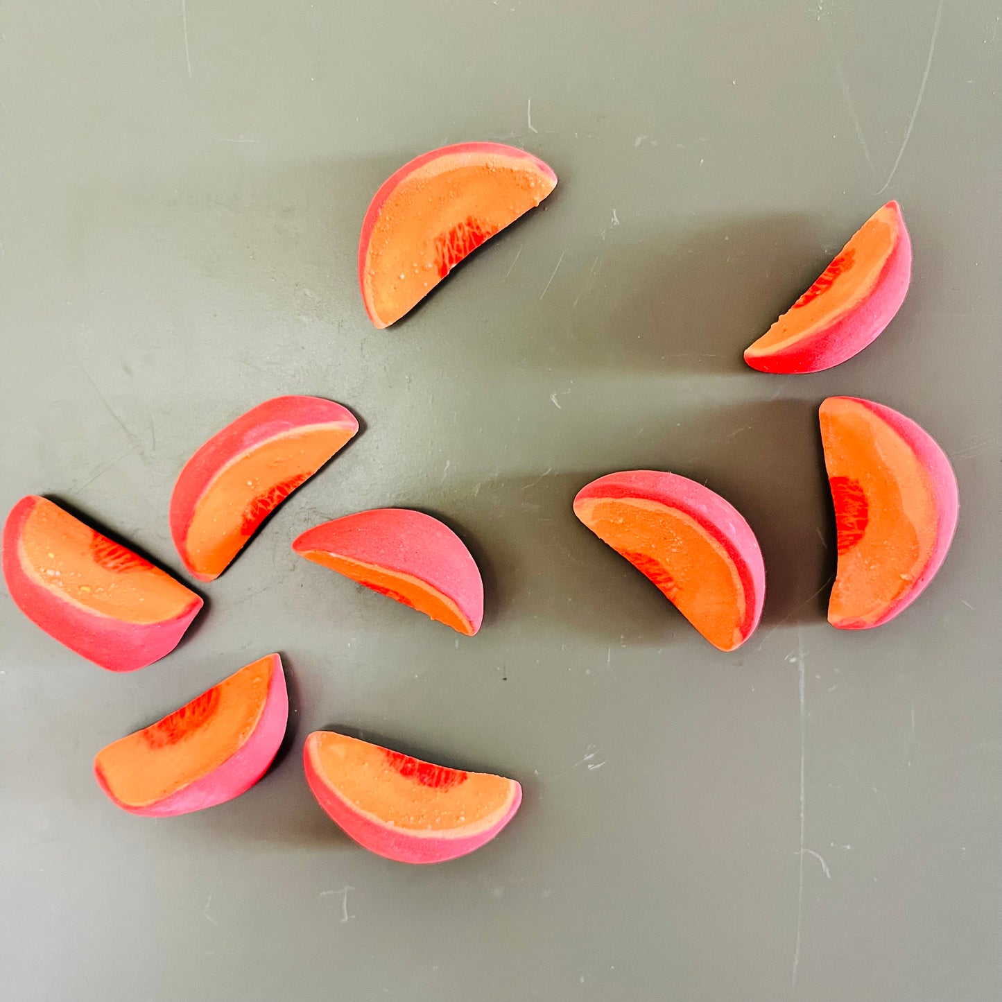 Peach Magnets