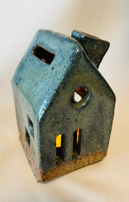 Tea light Cottage, amazonite glaze