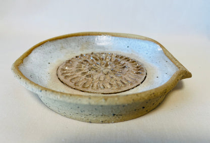Garlic Grater, howlite and coral glaze