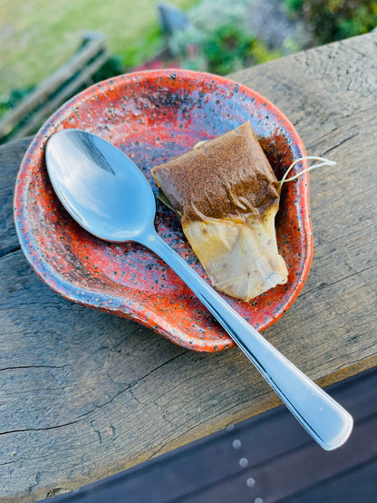 Seep and Sit (small spoon rest), ketchup glaze