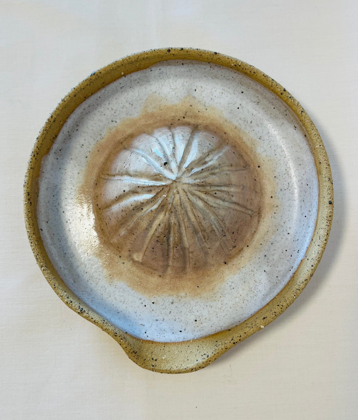 Citrus Juicer, howlite and coral glaze