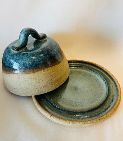 The Dome (butter dish), amazonite glaze